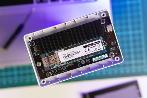 Обзор SSD Gigabyte Vision Drive 1TB: для тех, кто снимает, рисует и создает