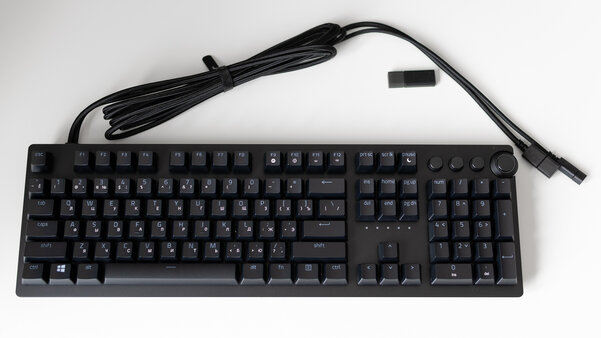 Обзор Razer Huntsman V2 Analog: распознаёт силу нажатия