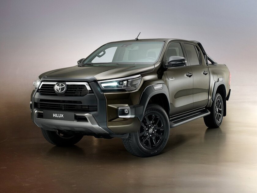 Toyota массово отзывает внедорожники в России: у тысяч авто обнаружены проблемы с тормозами