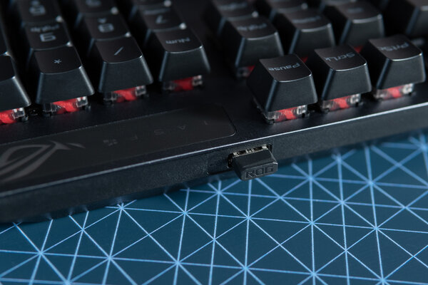 Обзор ASUS ROG Strix Scope RX: знакомый дизайн и совершенные переключатели