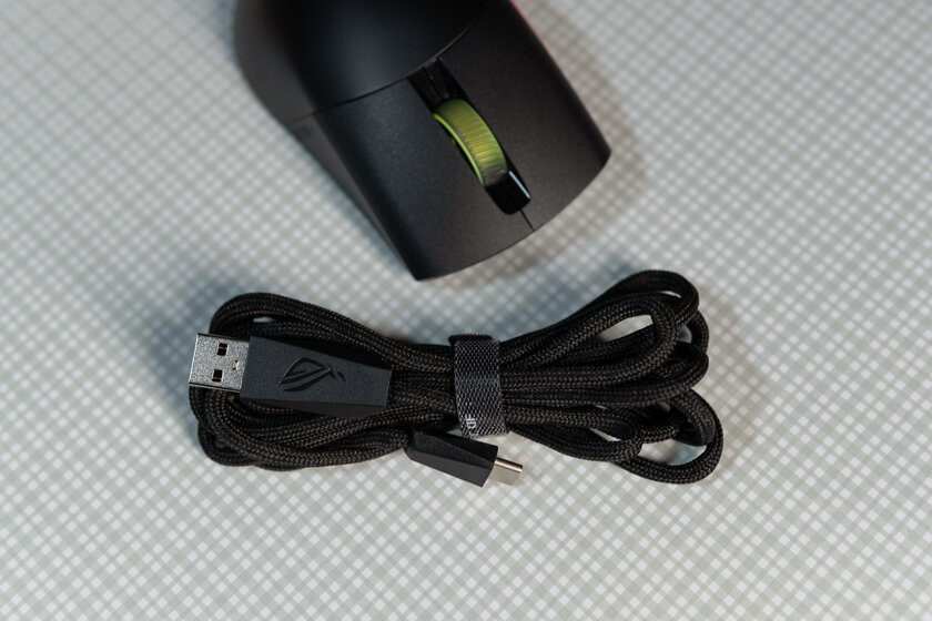 Обзор ASUS ROG Keris Wireless: новая асимметричная форма с топовым железом