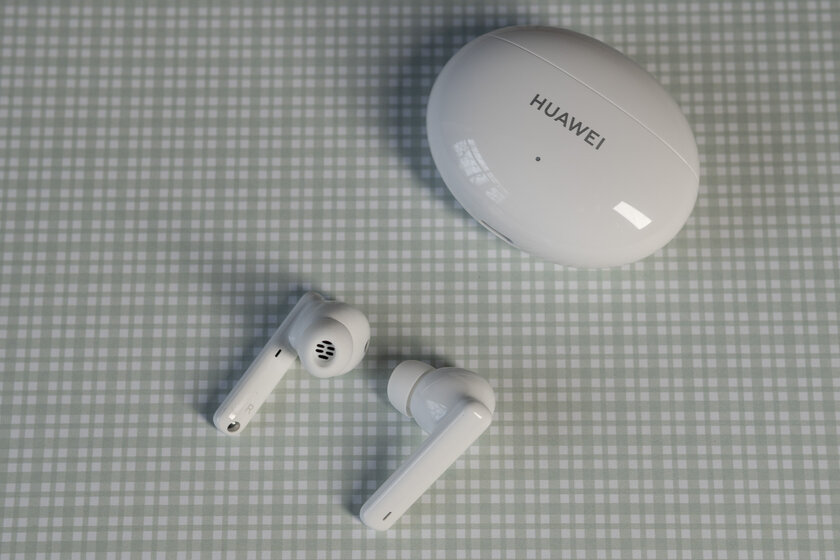 Месяц тестировал и заявляю: недорогие Huawei FreeBuds 4i с шумодавом точно станут массовыми