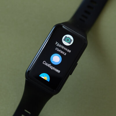 Меньше умных часов, крупнее фитнес-браслета. Обзор HONOR Band 6