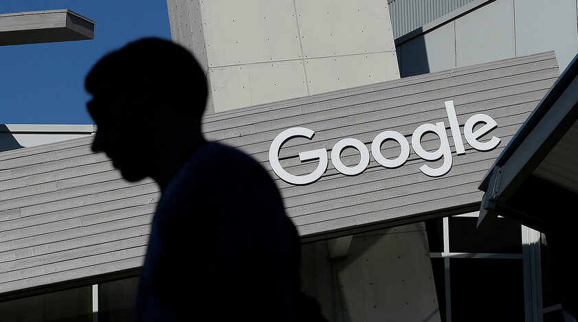 Проект Бернанке: Google обвинили в манипуляциях на рынке рекламы и в сговоре с Facebook*