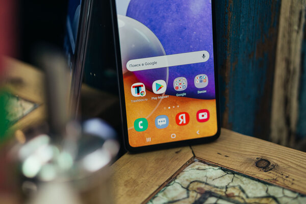 Обзор Samsung Galaxy A72: плата за память, камеру и батарею