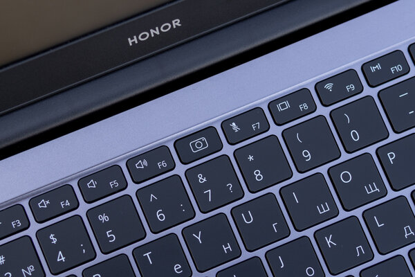 Обзор HONOR MagicBook 14 (2021): новое железо для проверенного корпуса