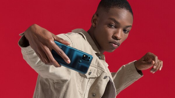 Бренд Infinix выпустил в России смартфоны серии HOT 10 — новинки, доступные каждому
