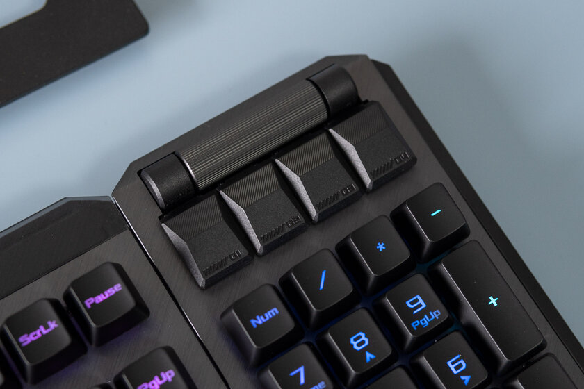 Модульная клавиатура без недочётов геймерской механики. Обзор ASUS ROG Claymore II
