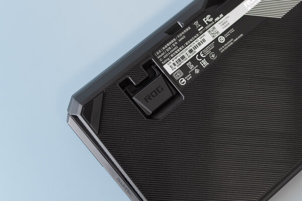 Модульная клавиатура без недочётов геймерской механики. Обзор ASUS ROG Claymore II