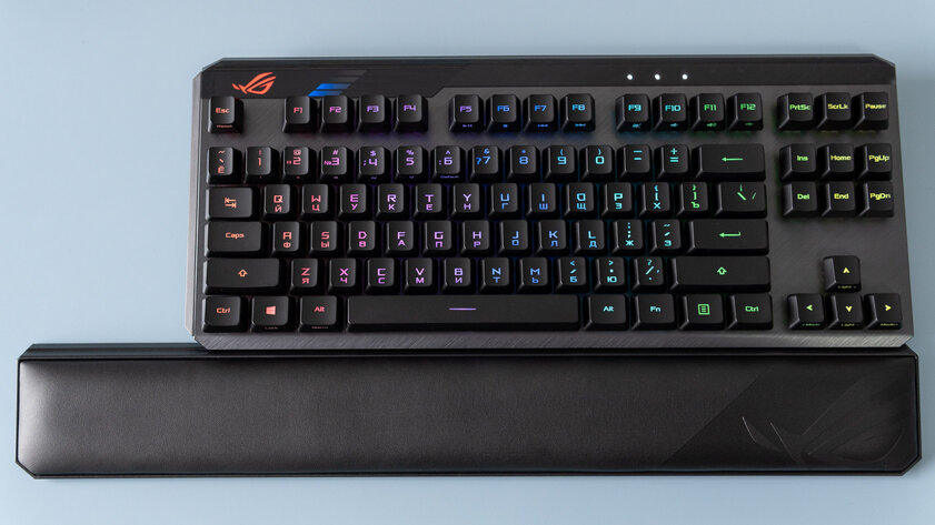Модульная клавиатура без недочётов геймерской механики. Обзор ASUS ROG Claymore II