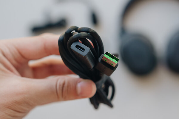 Игровые наушники, о которых никто не догадается. Обзор недорогих Razer Barracuda X — Дизайн. 6