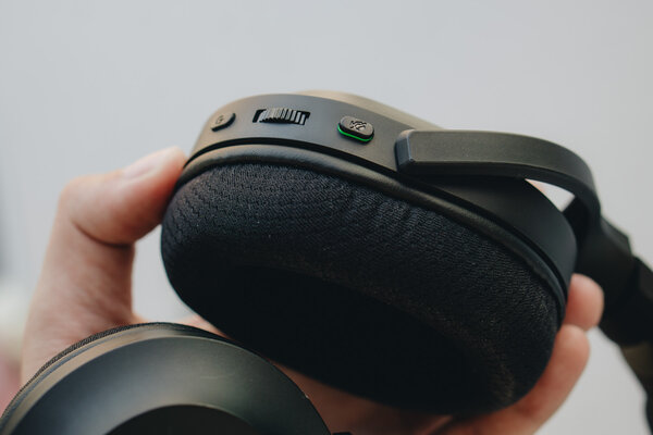Игровые наушники, о которых никто не догадается. Обзор недорогих Razer Barracuda X — Дизайн. 5