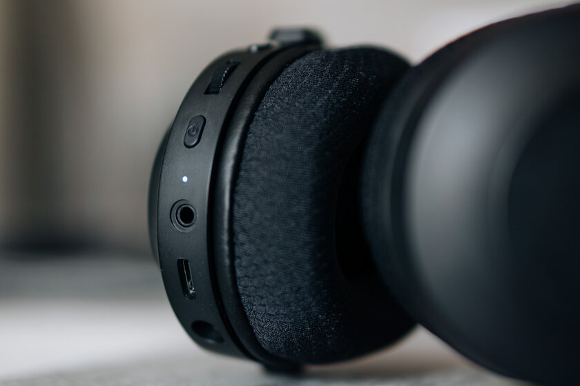 Игровые наушники, о которых никто не догадается. Обзор недорогих Razer Barracuda X — Автономность. 1