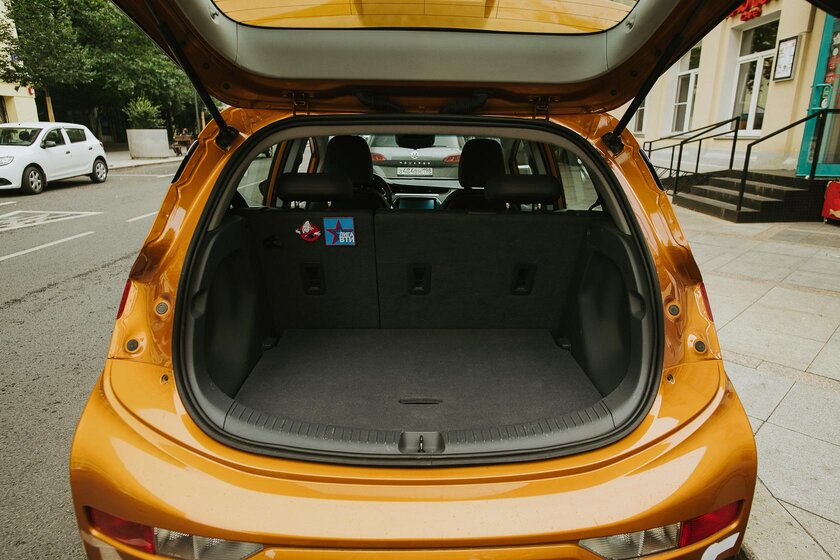 Народный тест-драйв Chevrolet Bolt: по полочкам все плюсы и минусы от реального владельца