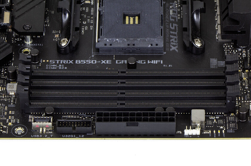 Обзор ASUS ROG STRIX B550-XE GAMING WIFI: идеальная плата для мощного конфига под разгон — Внешний вид. 7