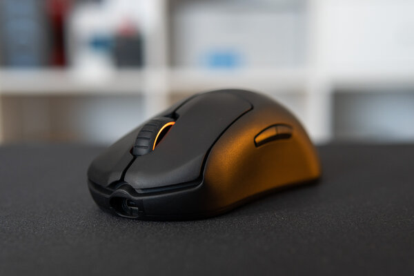 Геймерам от профессионалов. Обзор SteelSeries Prime Wireless — Внешний вид и эргономика. 2