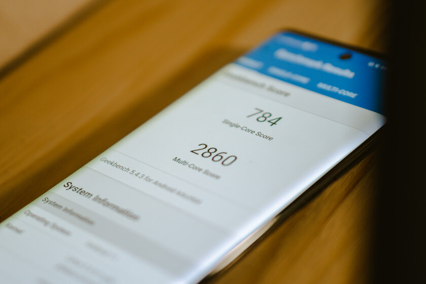 HONOR вернулся с сервисами Google и эталонным экраном. Обзор HONOR 50