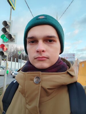 HONOR вернулся с сервисами Google и эталонным экраном. Обзор HONOR 50