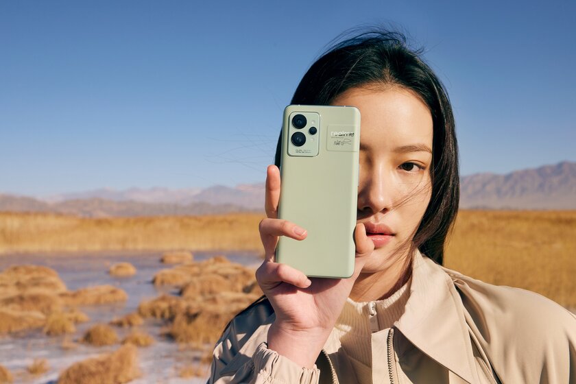 Представлены Realme GT 2 Pro с задней панелью из биополимера и Realme GT 2 — упрощённая версия флагмана