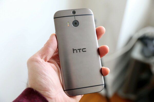 Как HTC добилась успеха, а потом бесславно исчезла. 10 знаковых смартфонов