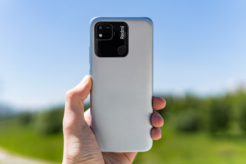 Обзор Xiaomi Redmi 10A: смартфон для самых базовых задач — Внешний вид. 1