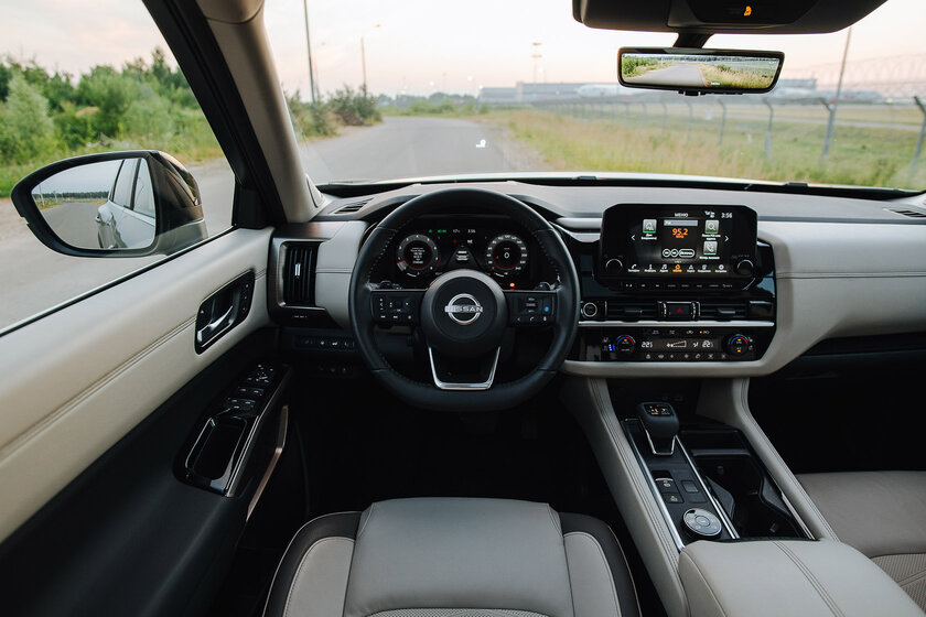 Огромное авто, в котором комфортно всем (на удивление). Тест-драйв Nissan Pathfinder 2021