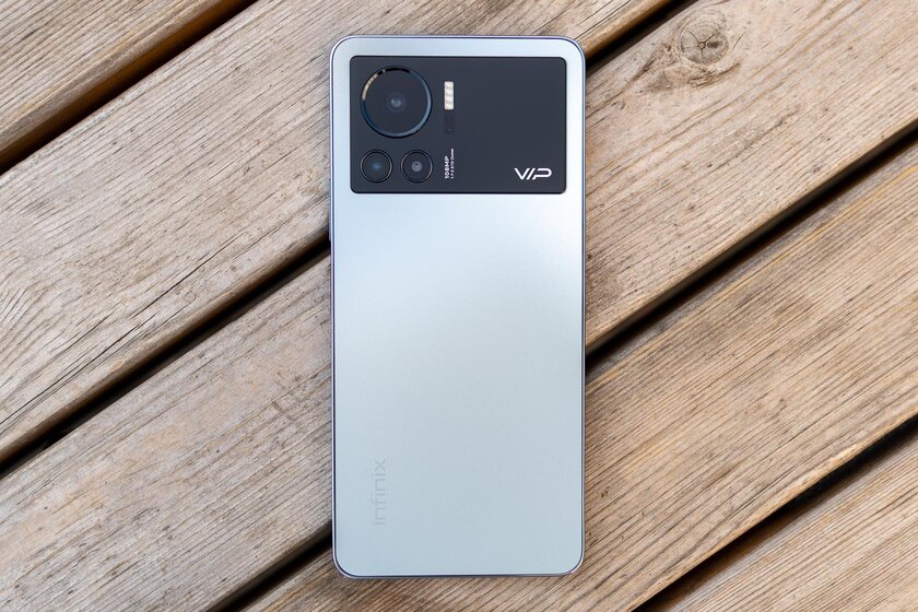 Выгодные скидки на смартфоны и ноутбуки. Снова в школу с Infinix