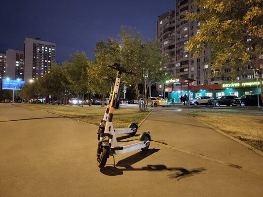 Прозрачный смартфон с 900 светодиодами в реальной жизни. Тестирую Nothing Phone (1) — Камера. 10