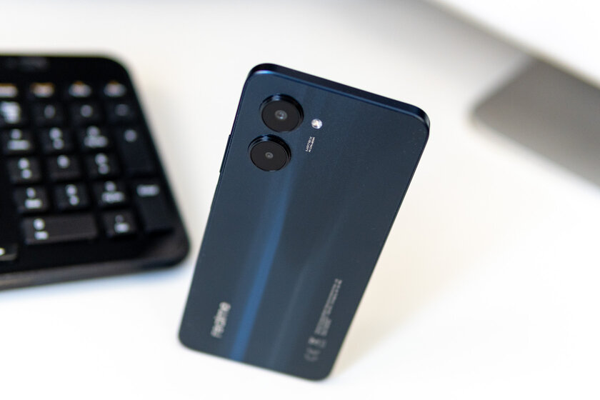 Обзор Realme C33: отличный смартфон для пожилых родственников — Внешний вид. 1