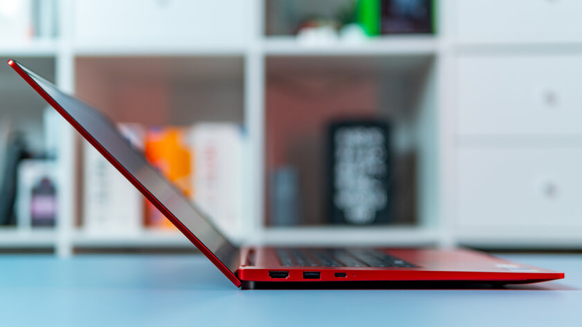 Обзор Infinix InBook X2 Plus: доступная замена домашнему ПК — Дизайн и эргономика. 3