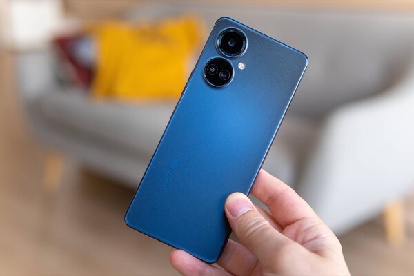 Рейтинг лучших смартфонов до 15 000 рублей: какой купить в мае 2023 — 1. TECNO Camon 19 Pro (8/128 ГБ). 2