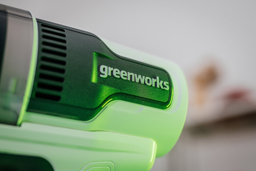 Обзор Greenworks 24В G24SVK4D: вертикальный пылесос на все случаи жизни — Дизайн корпуса. 9