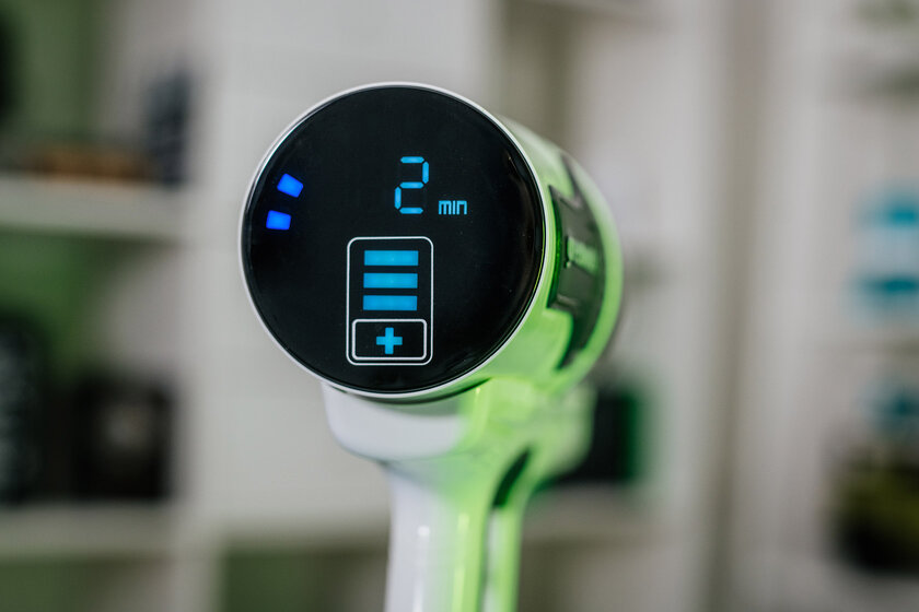 Обзор Greenworks 24В G24SVK4D: вертикальный пылесос на все случаи жизни — Дизайн корпуса. 13