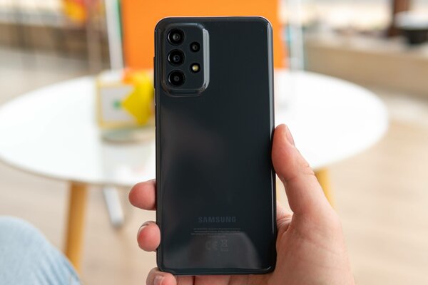 Рейтинг лучших смартфонов до 20 000 рублей: какой купить в ноябре 2023 — 4. Samsung Galaxy A23 (4/64 ГБ). 2