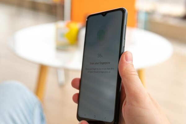 Рейтинг лучших смартфонов до 20 000 рублей: какой купить в ноябре 2023 — 4. Samsung Galaxy A23 (4/64 ГБ). 3
