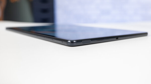 Обзор HUAWEI MateBook E Go: когда не смог определиться между планшетом и ноутбуком — Звук, микрофон и веб-камера. 1