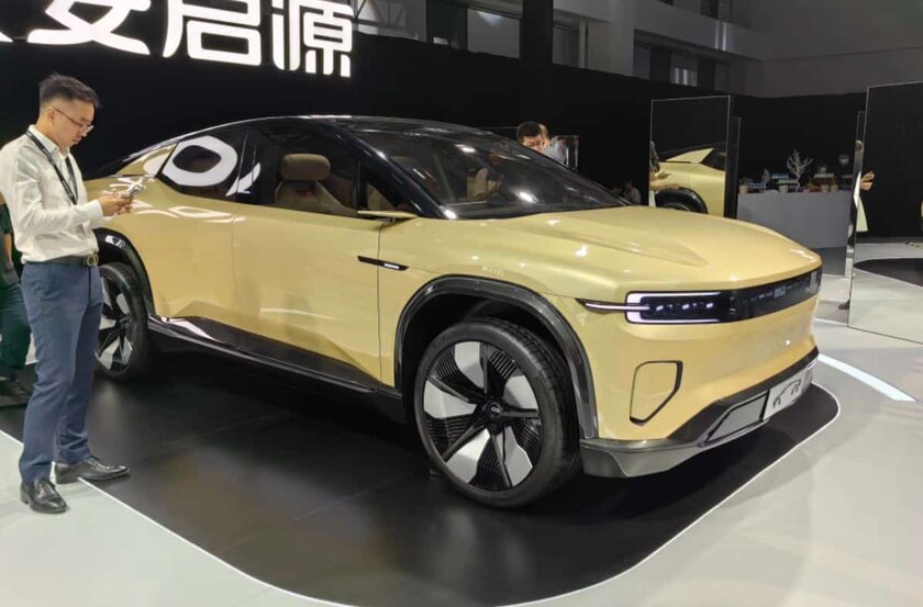 Кроссовер-пикап, спутниковая связь и дисплей над бампером: Changan представила электрокар Qiyuan CD701
