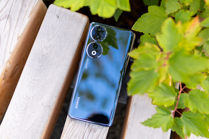В хорошем смысле из старой школы. Опыт использования HONOR 90 — Отзыв спустя месяц использования. 1