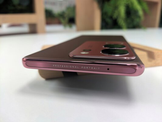 Мастер портретной фотографии с 12 ГБ ОЗУ и зарядкой 80 Вт: обзор Vivo 29 — Внешний вид и дисплей. 5