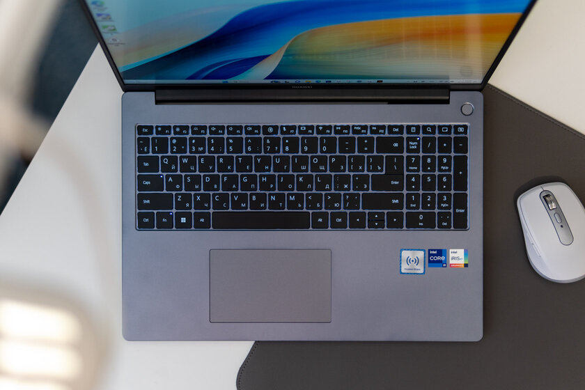 Очень производительная машина. Обзор Huawei MateBook D16 2024 — Клавиатура и тачпад. 1