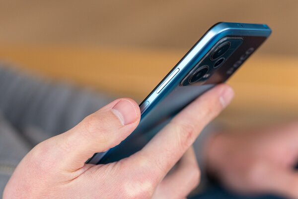 Рейтинг лучших смартфонов до 20 000 рублей: какой купить в апреле 2024 — 3. Xiaomi POCO X5 (6/128 ГБ). 3