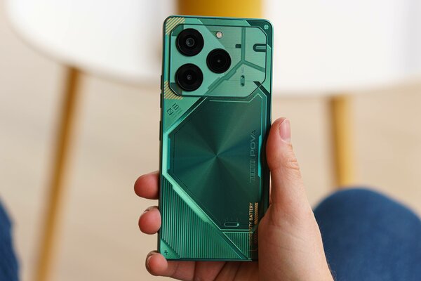 Рейтинг лучших смартфонов до 30 000 рублей: какой купить в апреле 2024 — 5. TECNO Pova 6 Pro (12/256 ГБ). 1