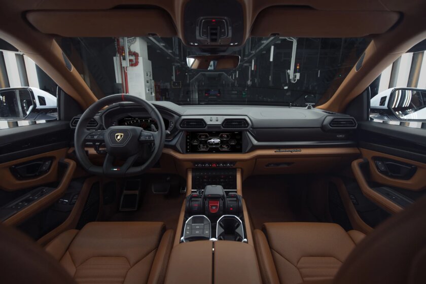 Lamborghini двигается в сторону электрификации: представлен гибридный Urus SE