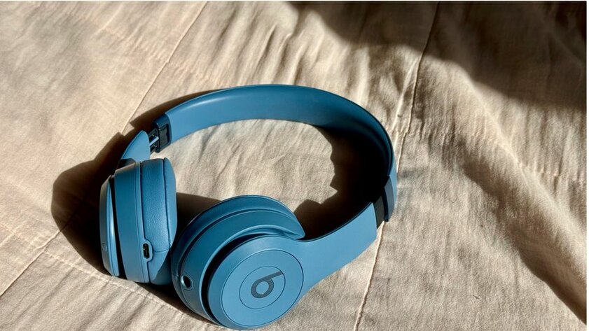 Beats представила наушники Solo 4: 50 часов автономной работы, улучшенный звук и та же цена