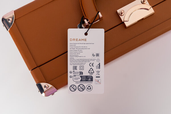 Первый премиальный фен. Обзор Dreame Hair Miracle — Комплект поставки. 3