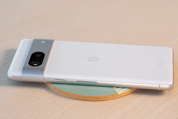 Рейтинг лучших смартфонов до 40 000 рублей: какой купить в мае 2024 — 4. Google Pixel 7 (8/128 ГБ). 3