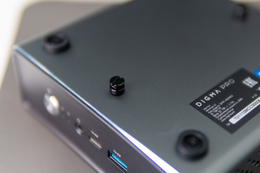 Этот недорогой ПК помещается на ладони: обзор DIGMA PRO Minimax U1 — самое то для офисной работы