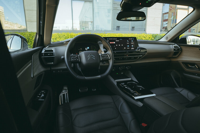 Обзор Citroën C5x: современный, понятный, комфортный, но с недостатками — Знакомство. 31