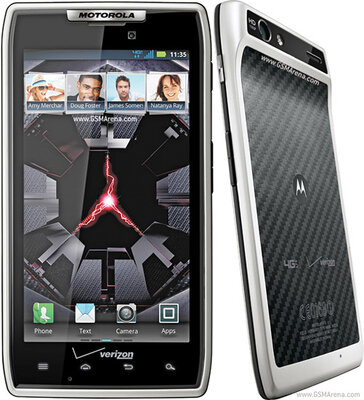 Мозг для ноутбука и непонятный квадратик: чем удивляли мобилки Motorola