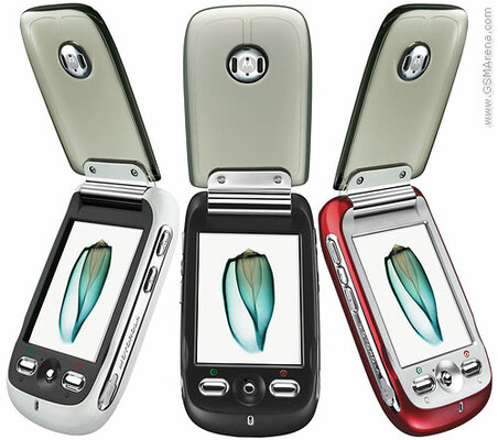 Мозг для ноутбука и непонятный квадратик: чем удивляли мобилки Motorola